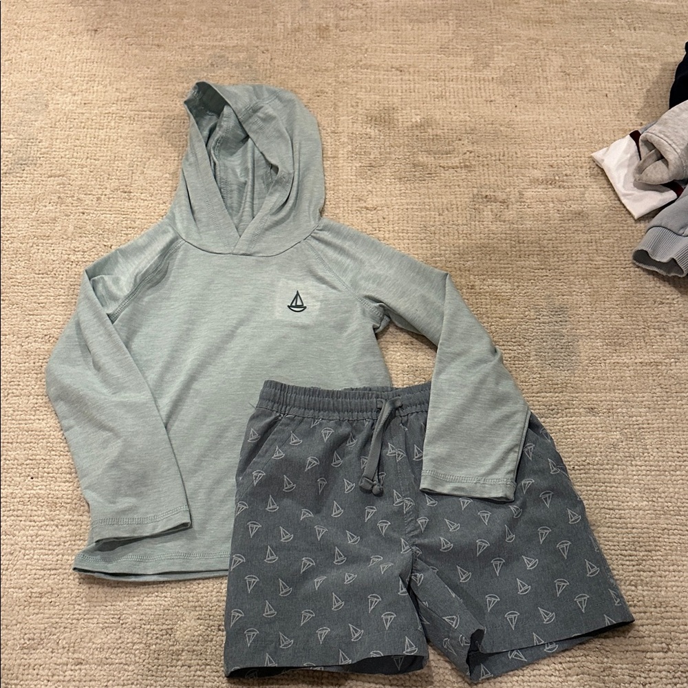 Tommy Bahama Kids Set in Light Green and Gray